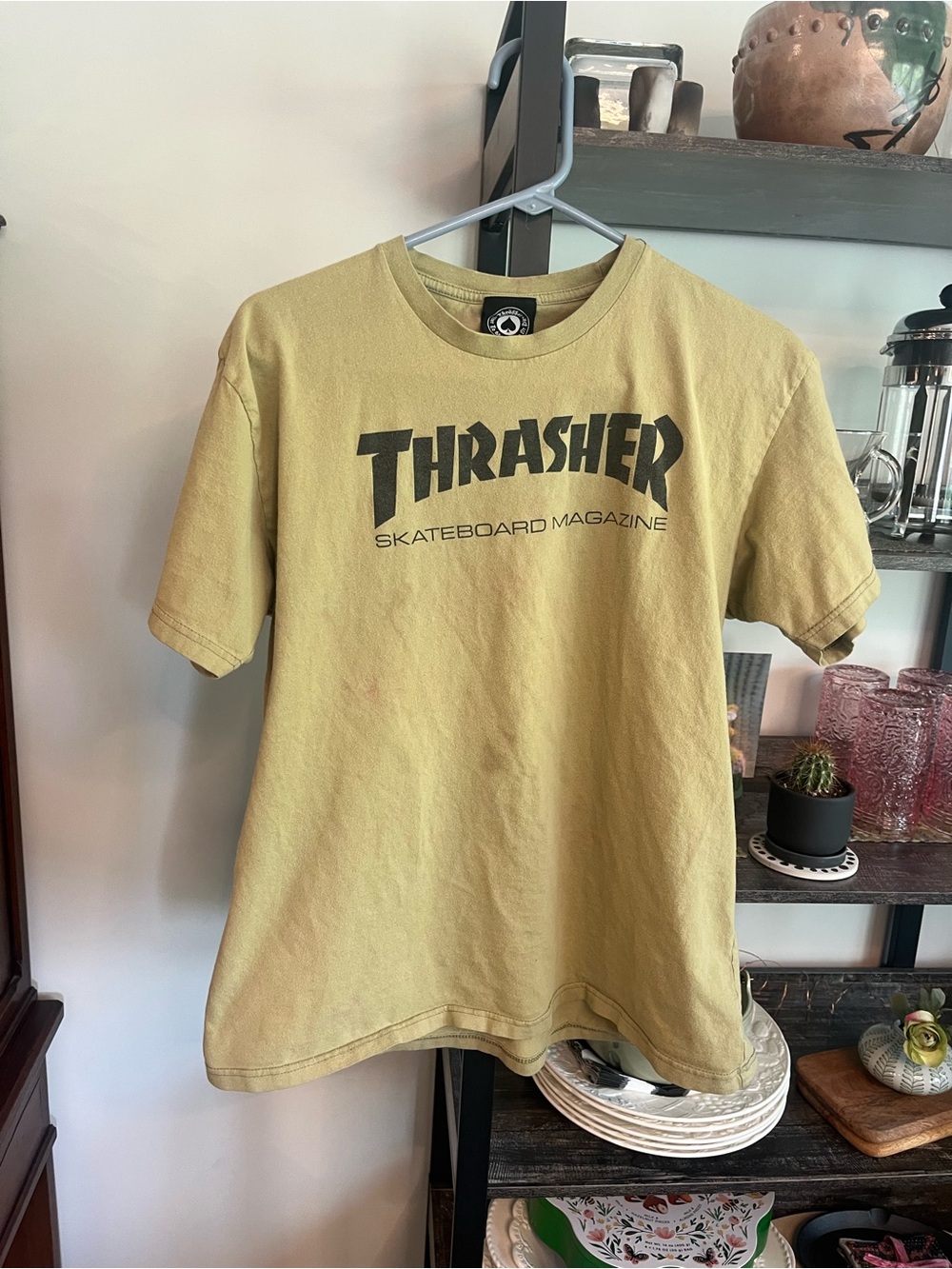 Thrasher Skateboard Magazine Logo Tee Olive Mustard Grunge Streetwear L Stained